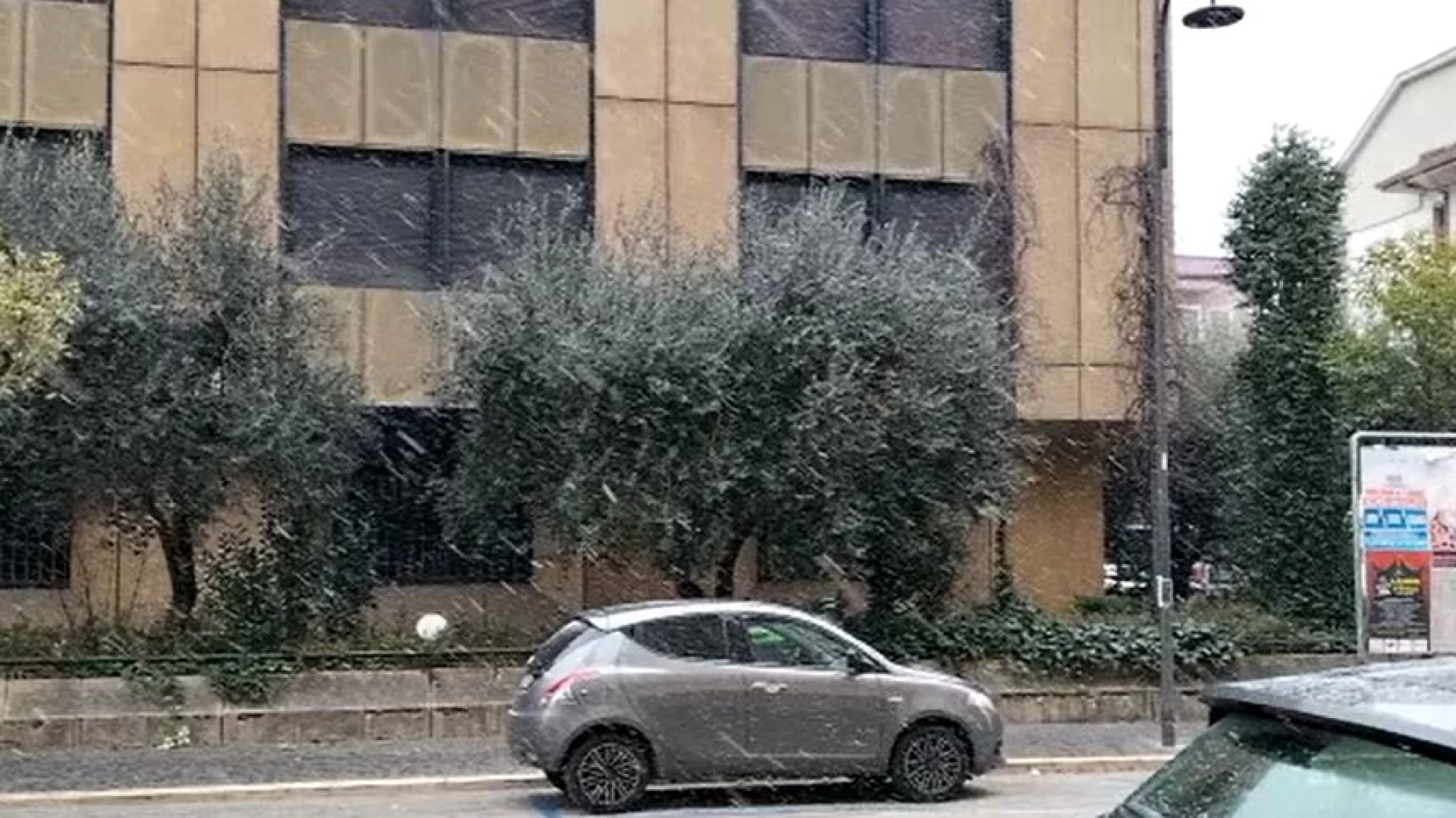 Temperature in picchiata in Provincia di Isernia. Freddo e neve in arrivo. Nel capoluogo pentro forte nevicata in atto.